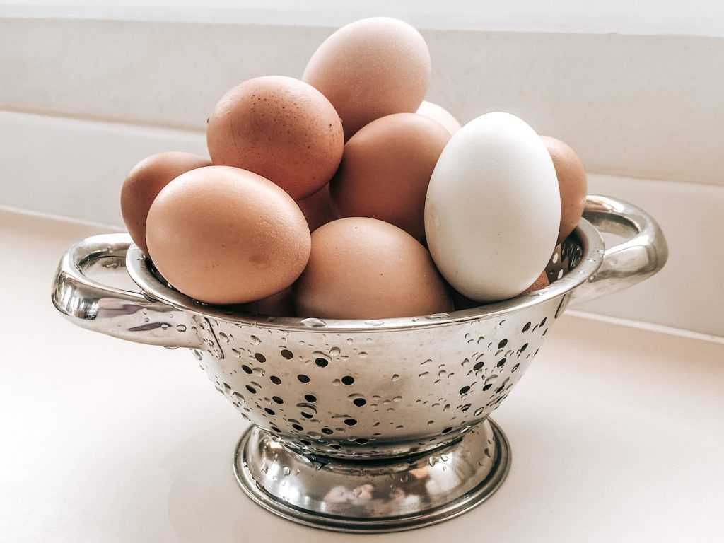 ¿Cuánto duran los huevos después de la fecha de caducidad?