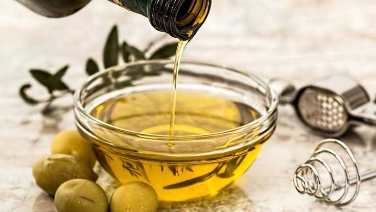 olio d'oliva, olive, cibo