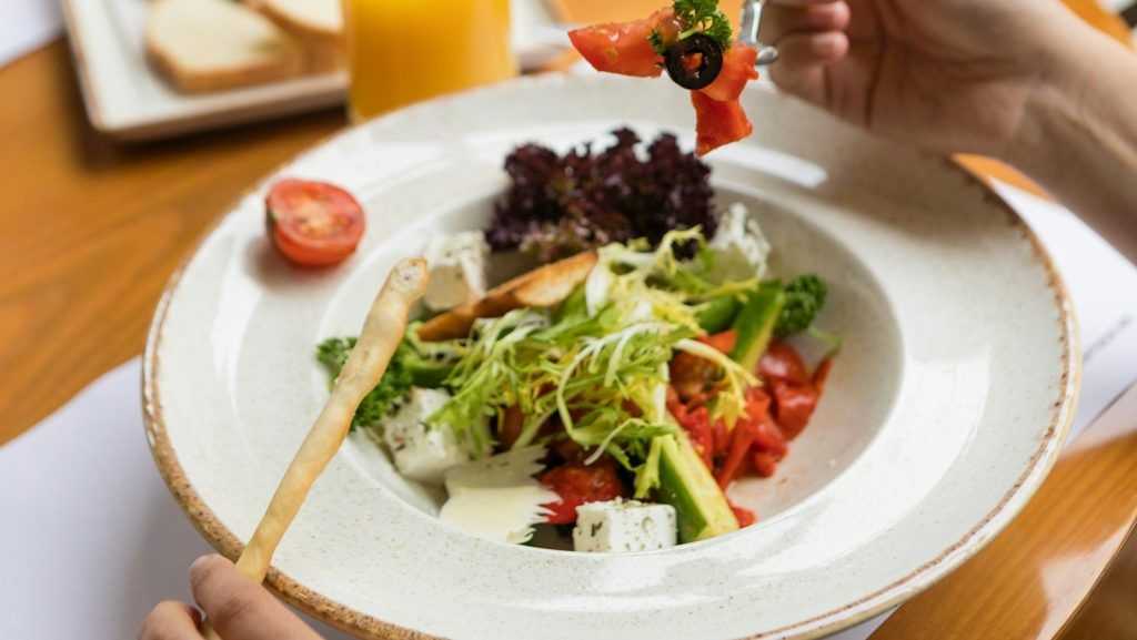 ¿Cómo se contagia el H. pylori?
