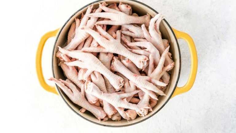 Piedi di pollo, un tesoro nutrizionale ricco di collagene