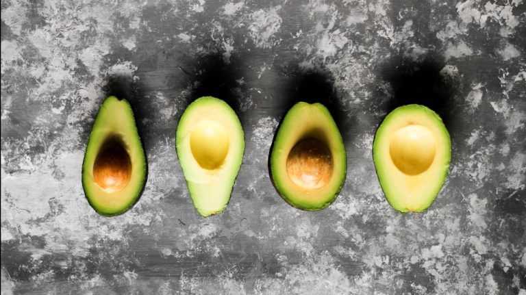 Aliments pauvres en glucides et riches en fibres