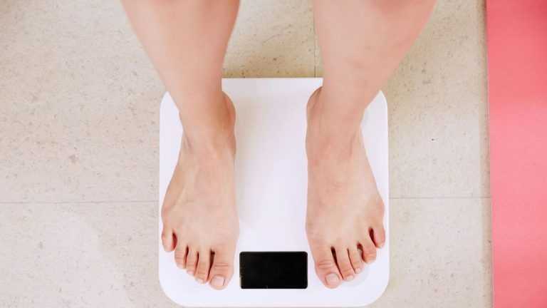 Así cambia tu cuerpo tras perder 5 kilos