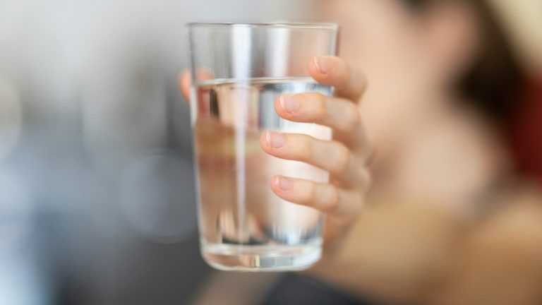 Todo lo que debes saber sobre el ayuno de agua